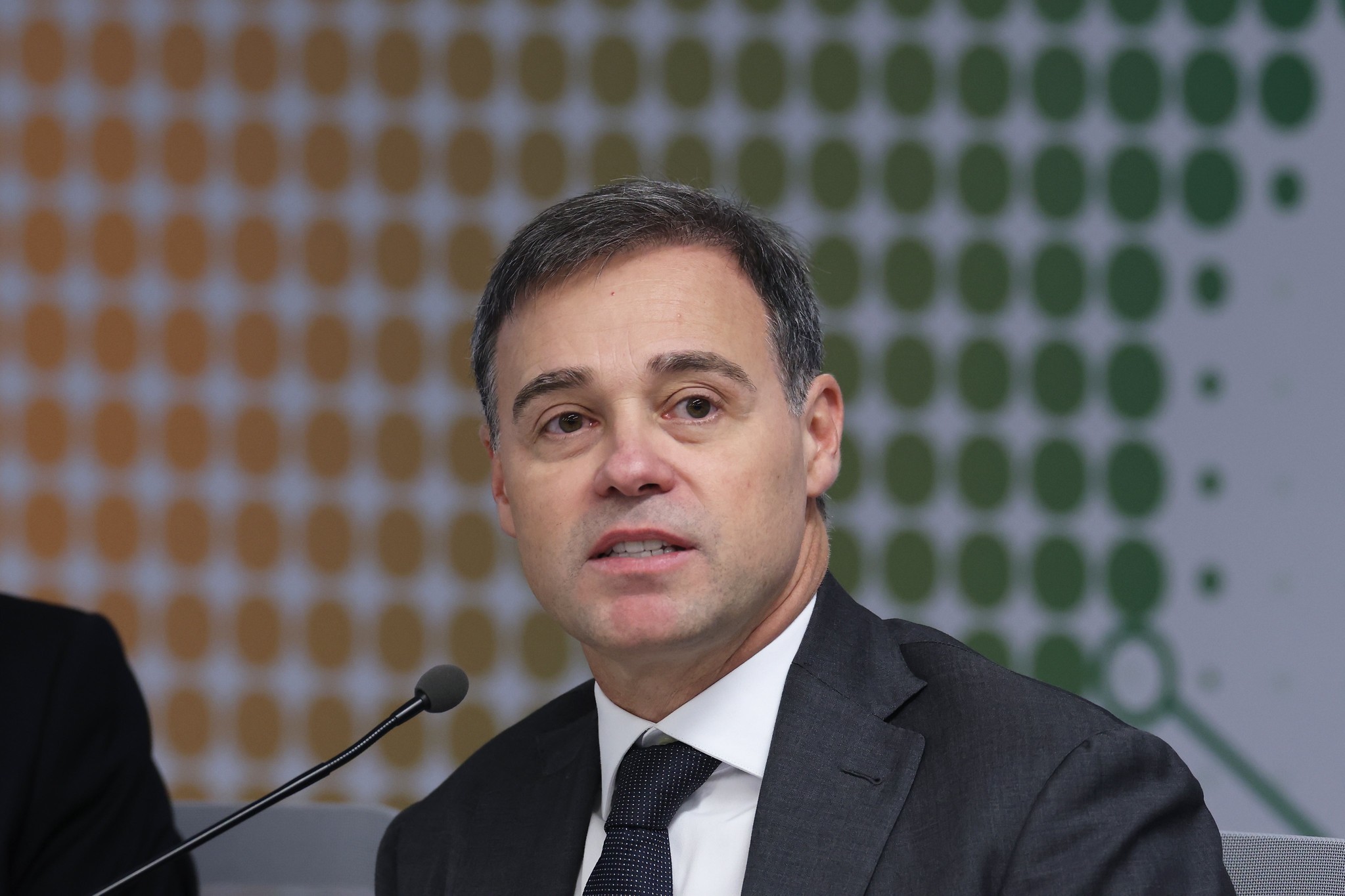 Mendonça derruba sigilo de parte dos autos sobre o Banco Master no STF e mantém reserva sobre frentes sensíveis