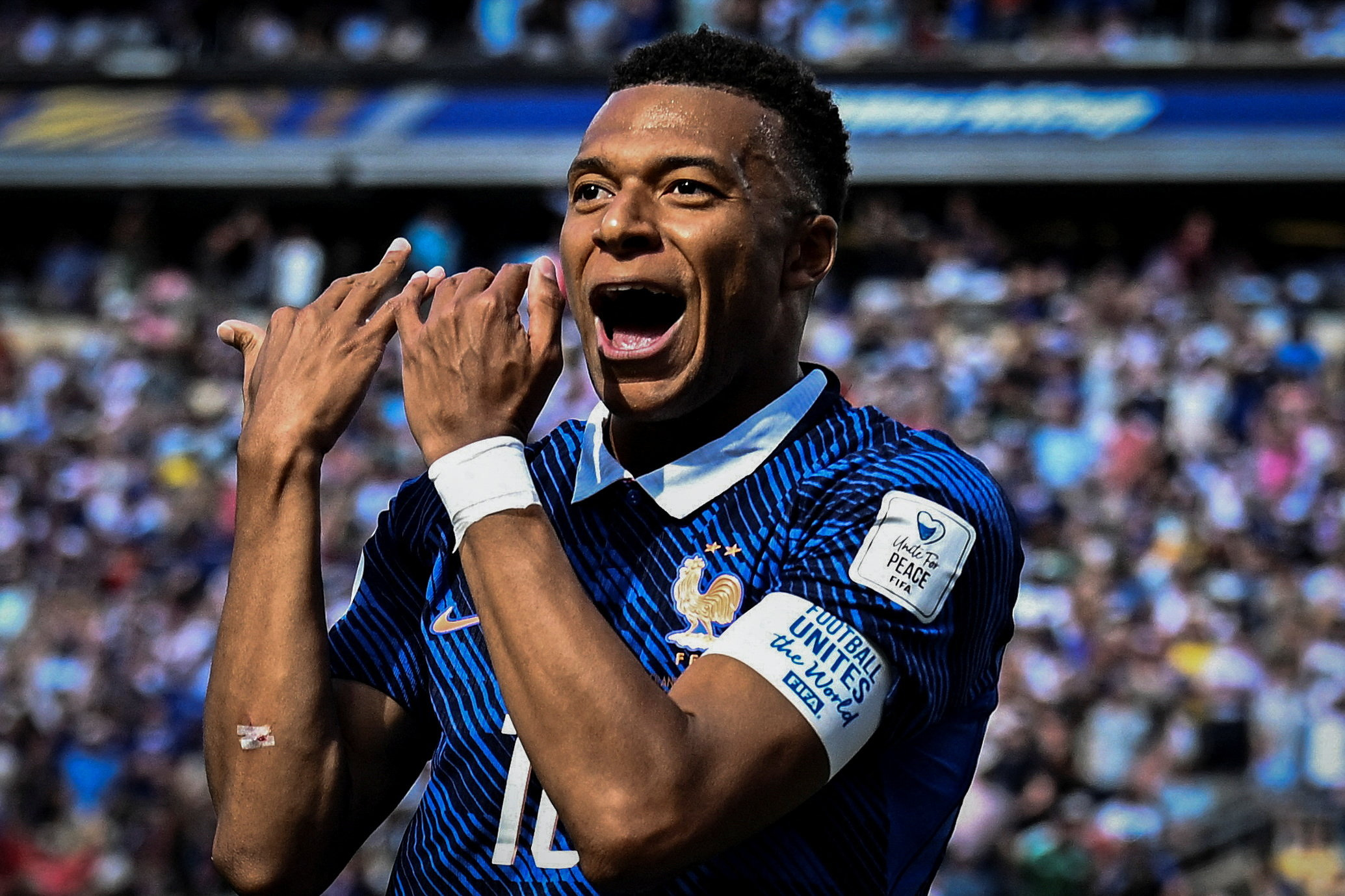 Mbappé leaves Nike and boosts On's entry into world football