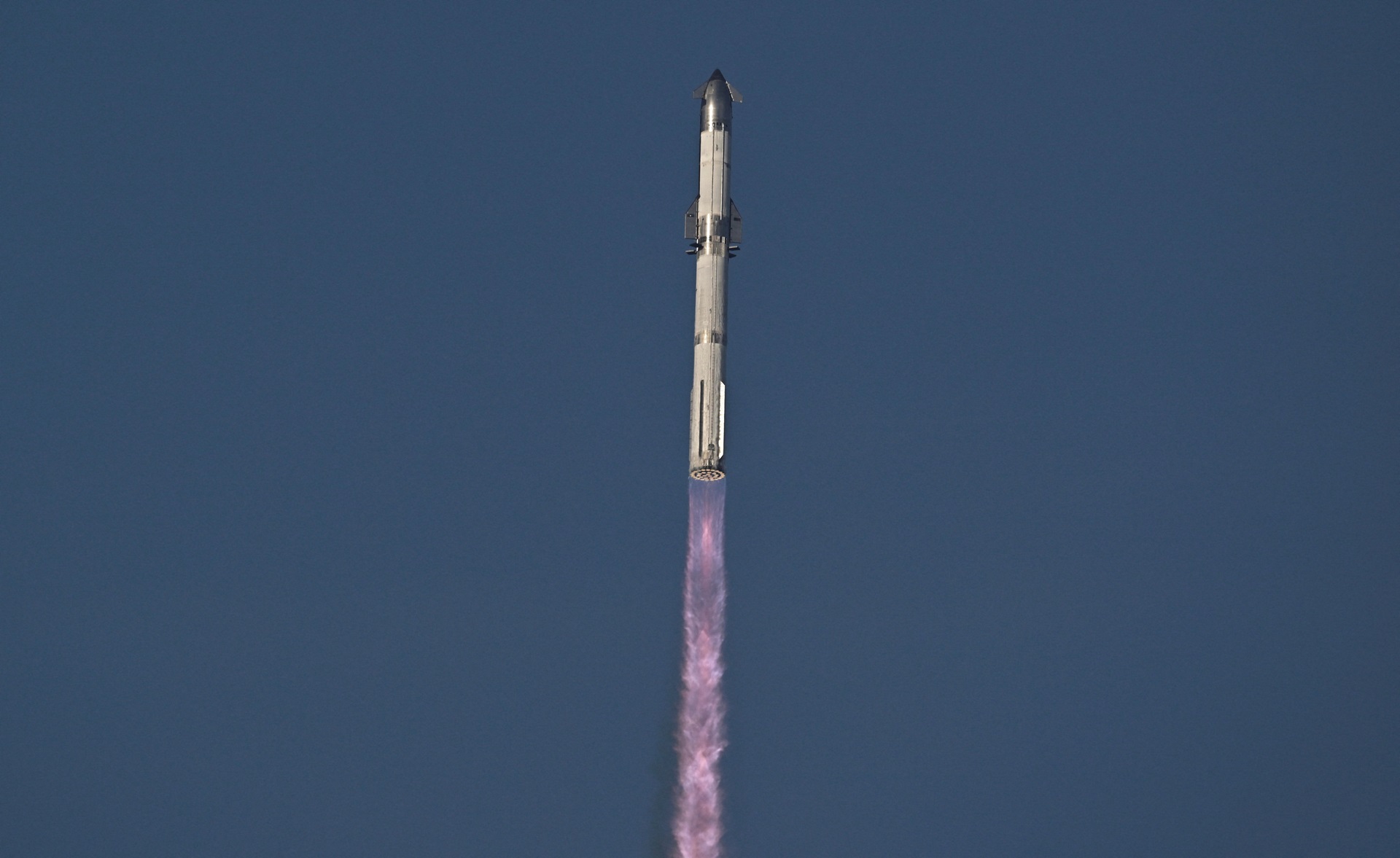Falha em motor Raptor da Starship pode atrasar pouso lunar da Nasa