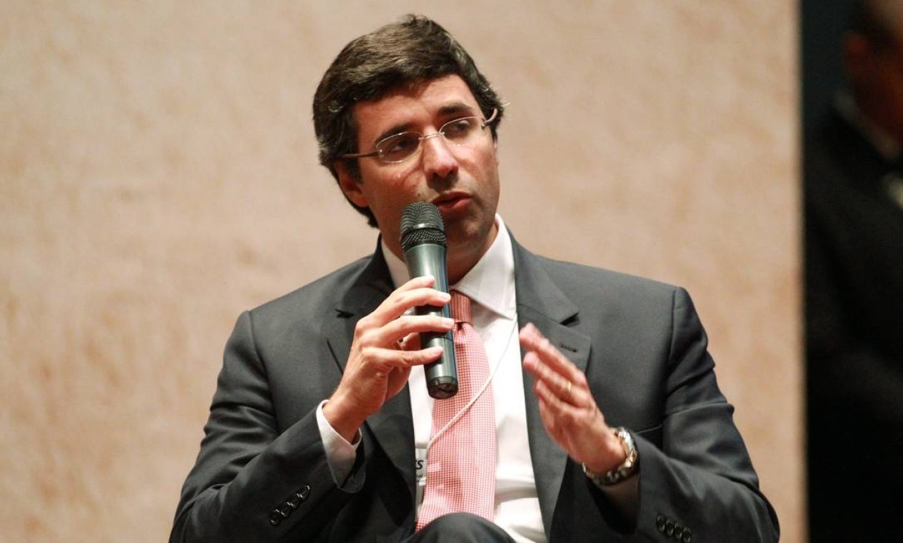 André Esteves se encontra com Trump em clube de golfe nos EUA e discute segurança do sistema eleitoral brasileiro