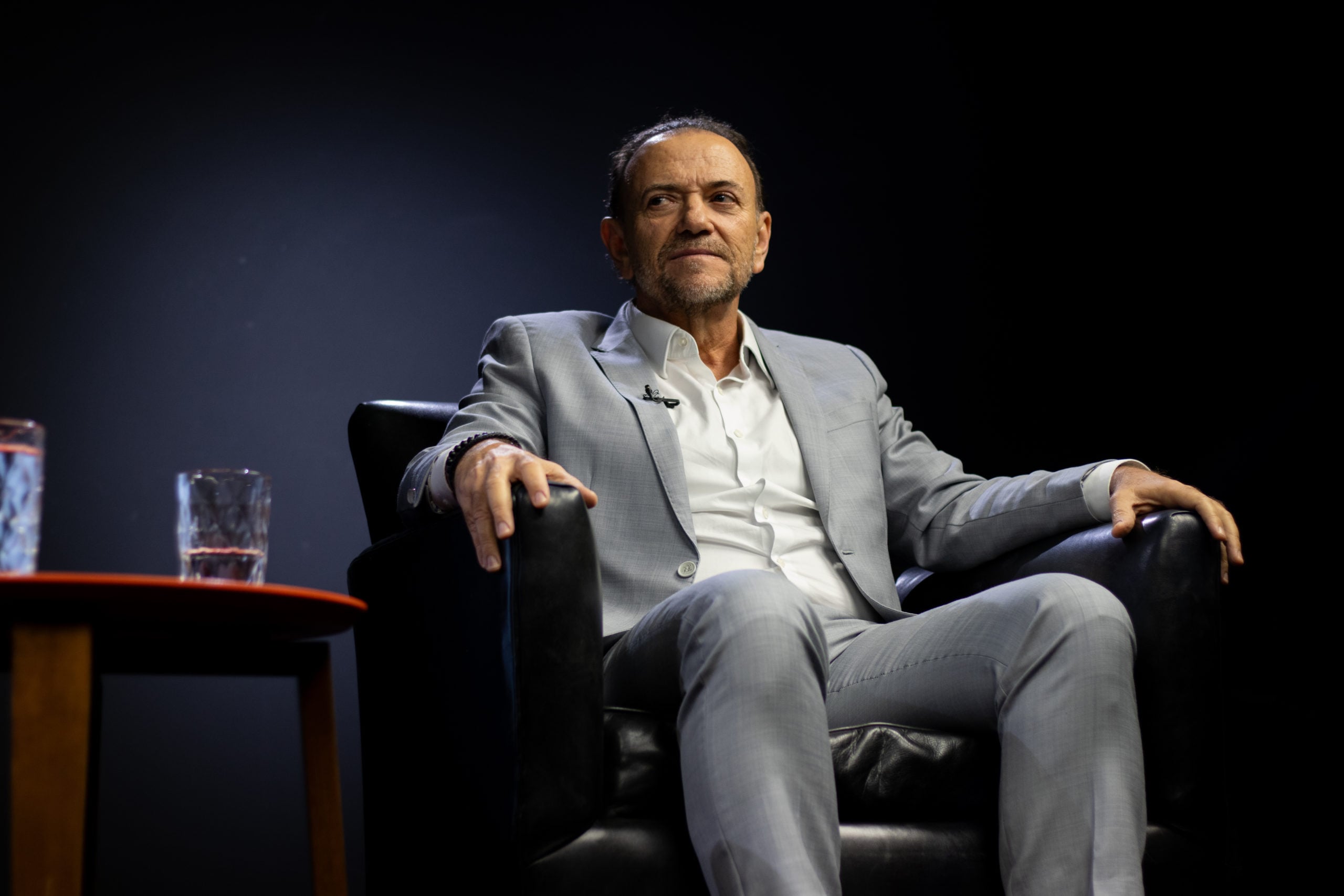 Edinho relie l'usure du STF à la progression du sentiment antisystème dans les sondages
