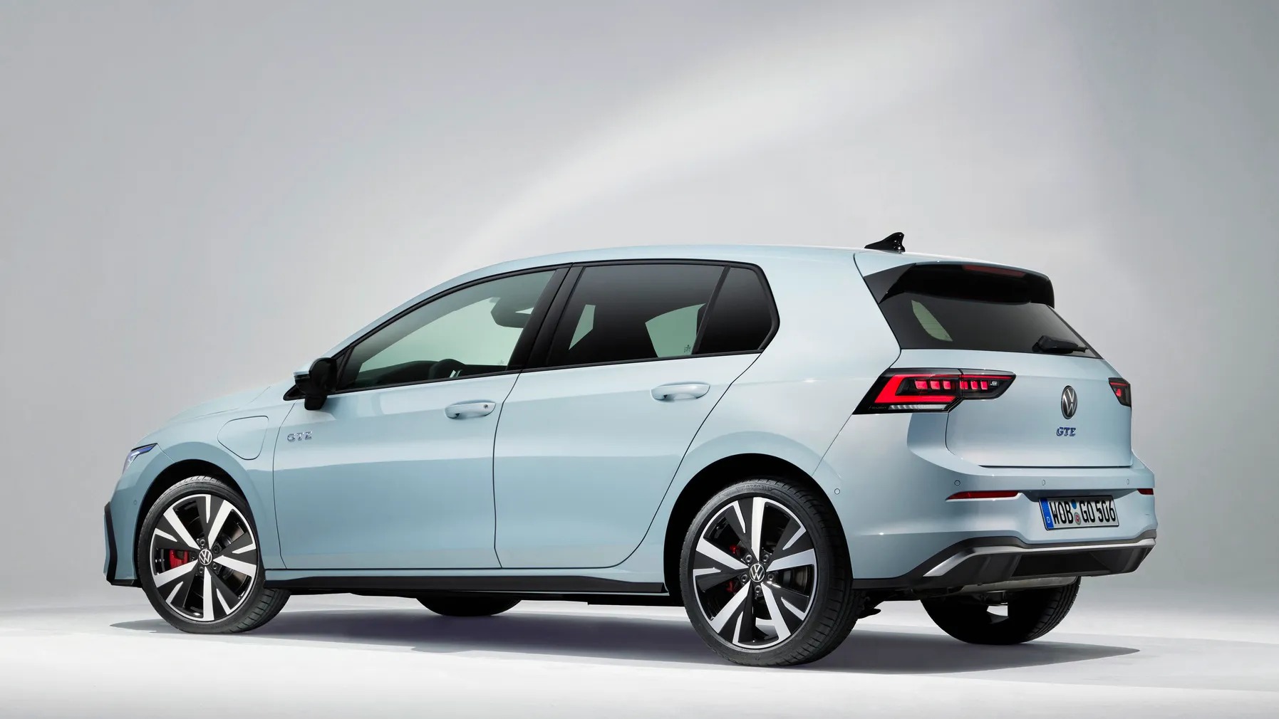 Golf Hybrid estreia sistema híbrido pleno da Volkswagen: 170 cv, dois motores elétricos e até 21,7 km/l sem precisar de tomada