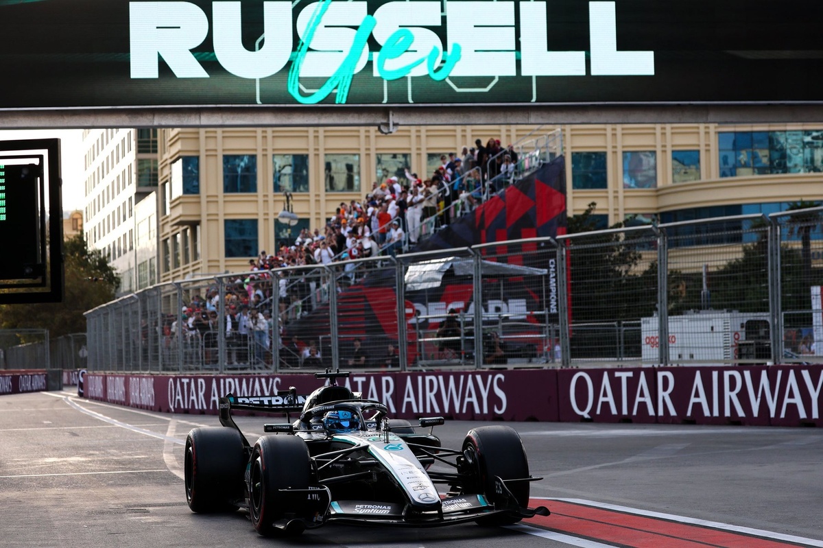 Russell brilla en Azerbaiyán y contiene a Verstappen hasta el final en la F1