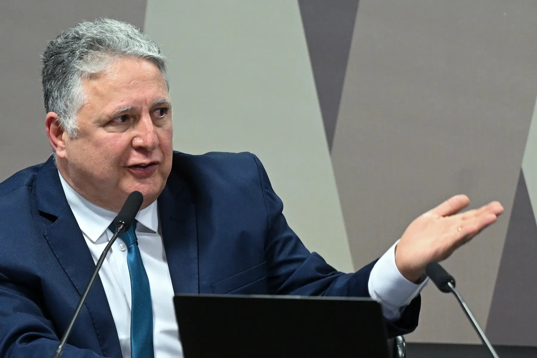 Garotinho: TRE отклонил апелляцию, будущее кандидатуры перейдёт в TSE