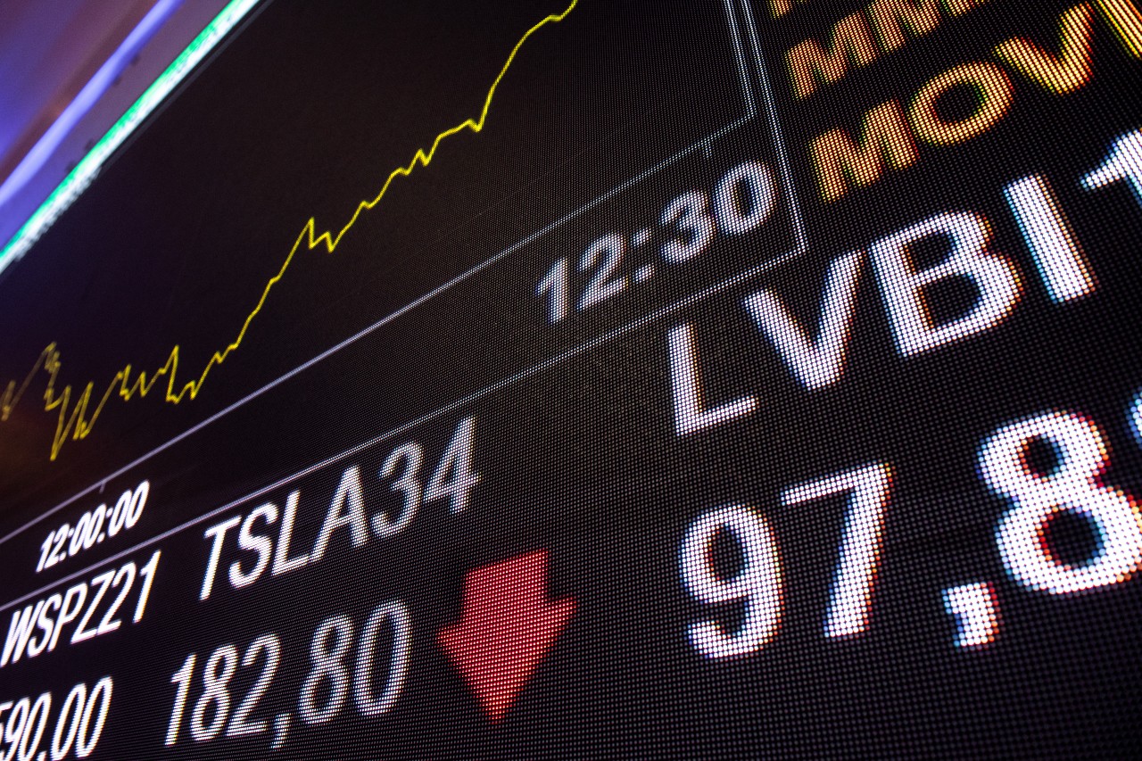 Ibovespa پس از افت ۳ هزار امتیازی به دلیل Bolsa Família نفس تازه کرد