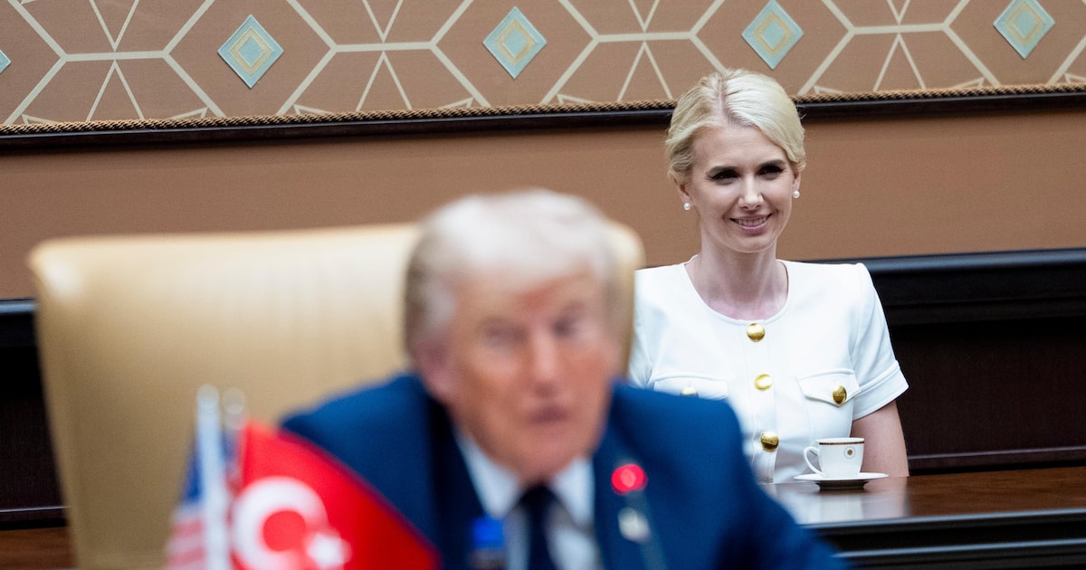 Sie schaltet nie ab: Natalie Harp, die allgegenwärtige Assistentin, die zu Trumps Schatten wurde