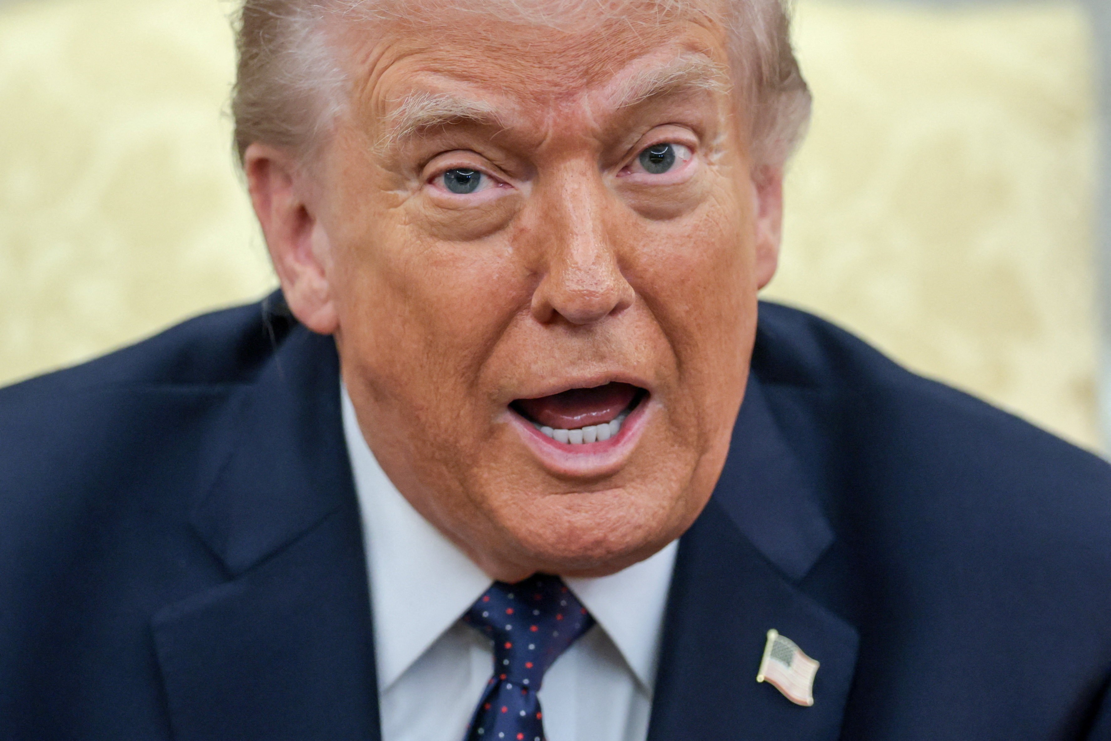 Trump promises $5,000 'dividend' per voter and exposes line between promise and vote-buying