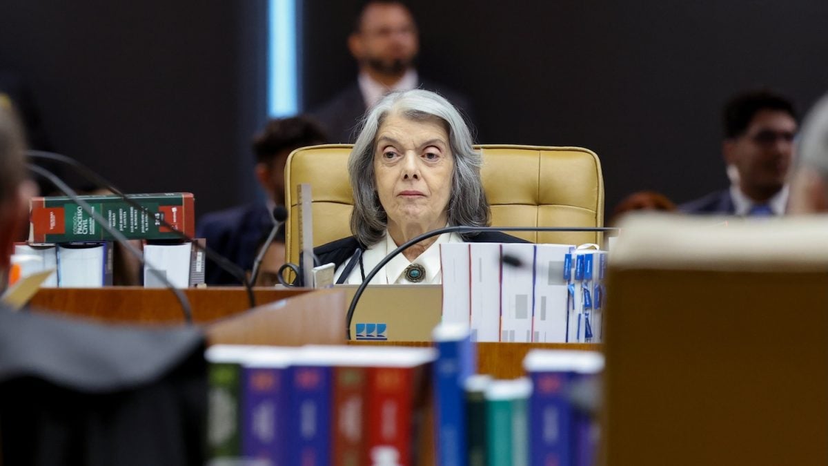 Cármen Lúcia Revela Constrangimento com Crise no Supremo e Defende Autonomia do Judiciário